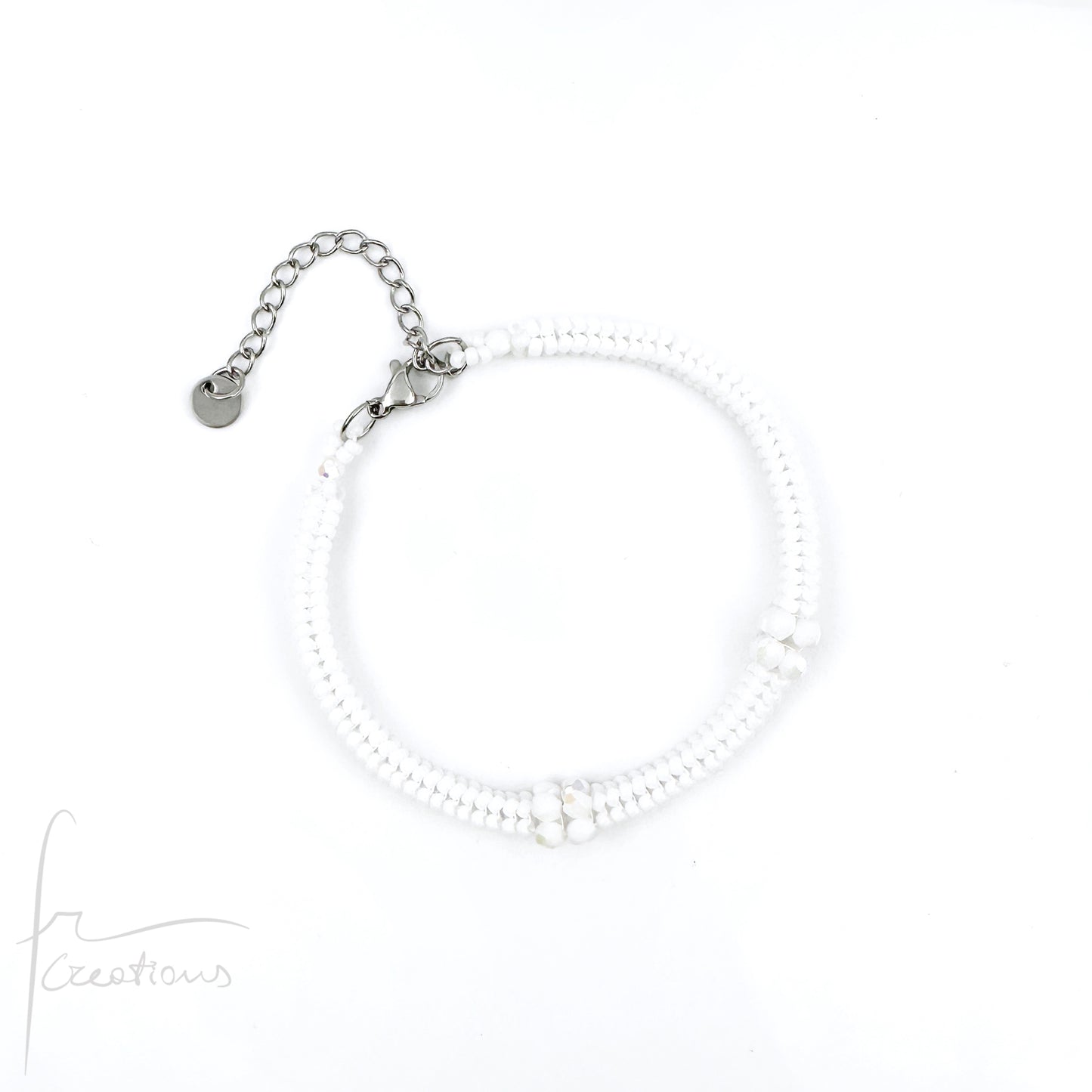 Bracciale Kubik artigianale intrecciato a mano con perline e mezzi cristalli