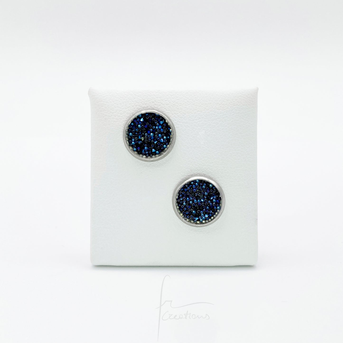 Orecchini da lobo a bottone in acciaio con Cristalli Austriaci Originali Ocean Blue