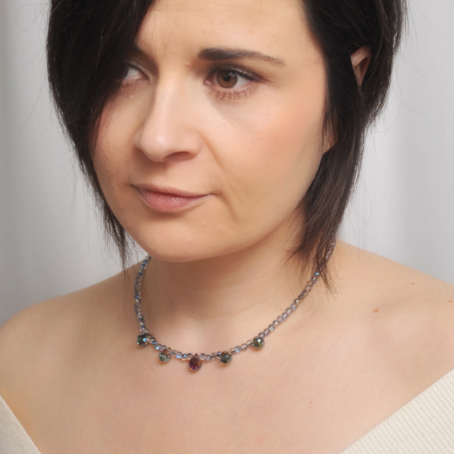 Girocollo Dew Elements con cubic zirconia sfaccettate e briolettes iridescenti in cristallo austriaco