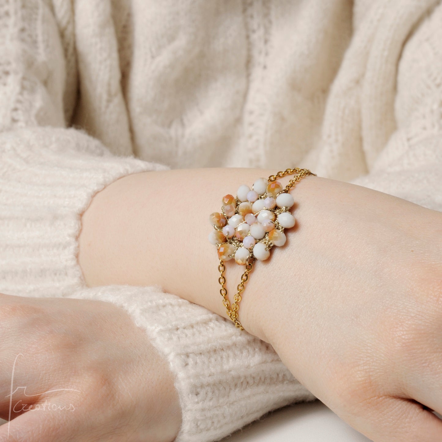 Bracciale fiore all'uncinetto con cristalli Blumen