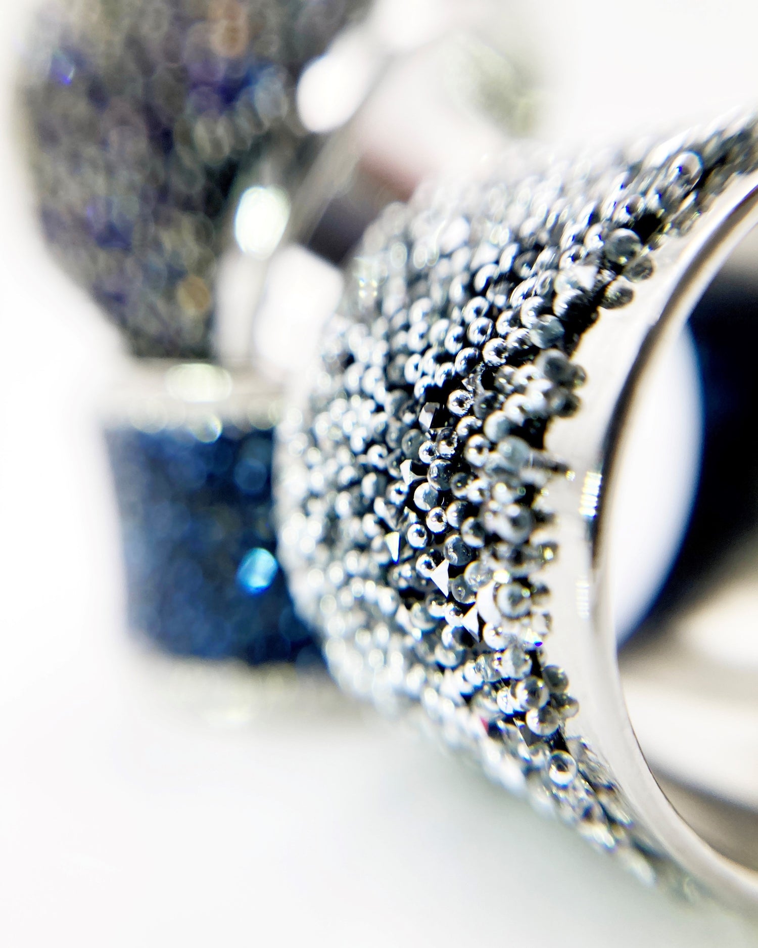 Anelli Orecchini Bracciali Collane con Cristalli Austriaci Collezione Luci