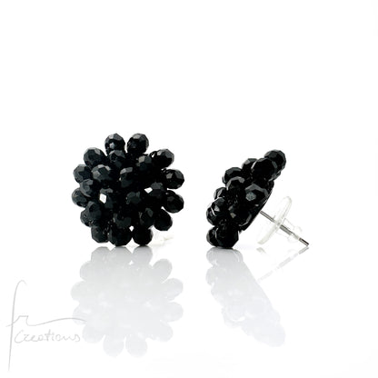 Orecchini a Lobo Rotondi Aila all' Uncinetto con Cristalli