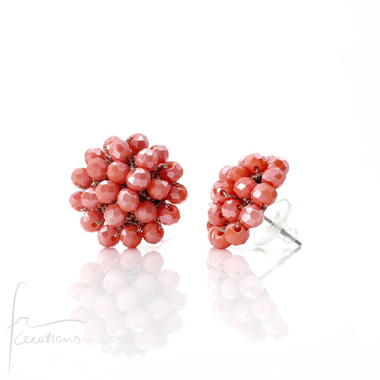 Orecchini a Lobo Rotondi Aila all' Uncinetto con Cristalli