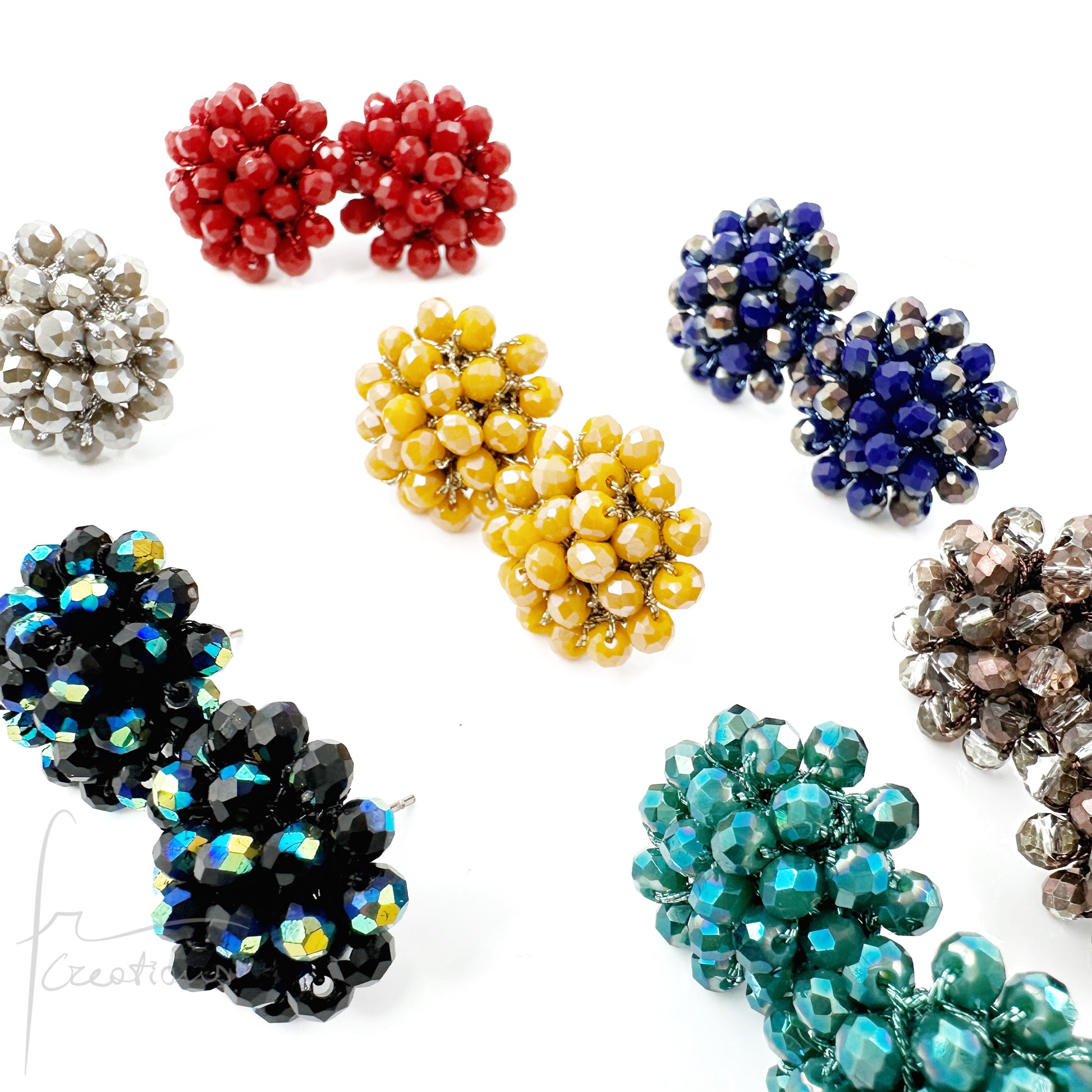 Orecchini a Lobo Rotondi Aila all' Uncinetto con Cristalli