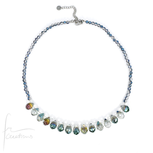 Girocollo Drops Elements con cubic zirconia sfaccettate e briolettes iridescenti in cristallo austriaco