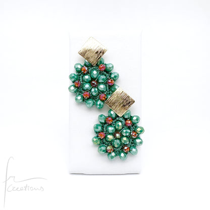 Orecchini pendenti con fiore all'uncinetto e cristalli Blumen