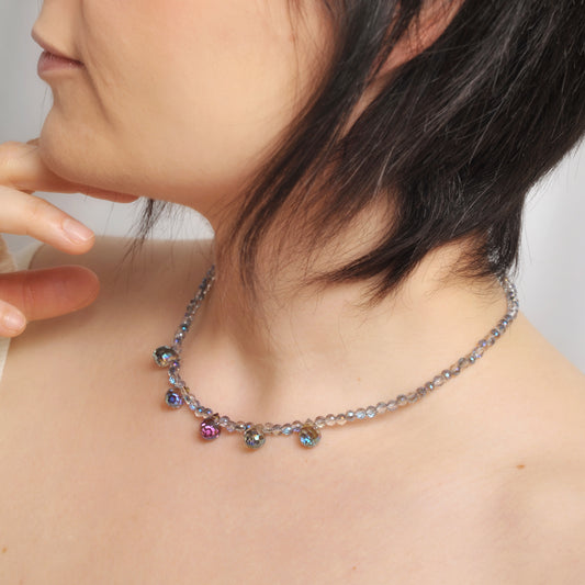 Girocollo Dew Elements con cubic zirconia sfaccettate e briolettes iridescenti in cristallo austriaco