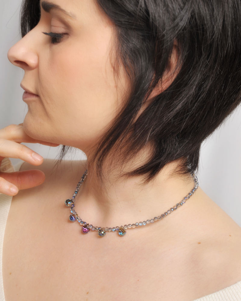 Girocollo Dew Elements con cubic zirconia sfaccettate e briolettes iridescenti in cristallo austriaco