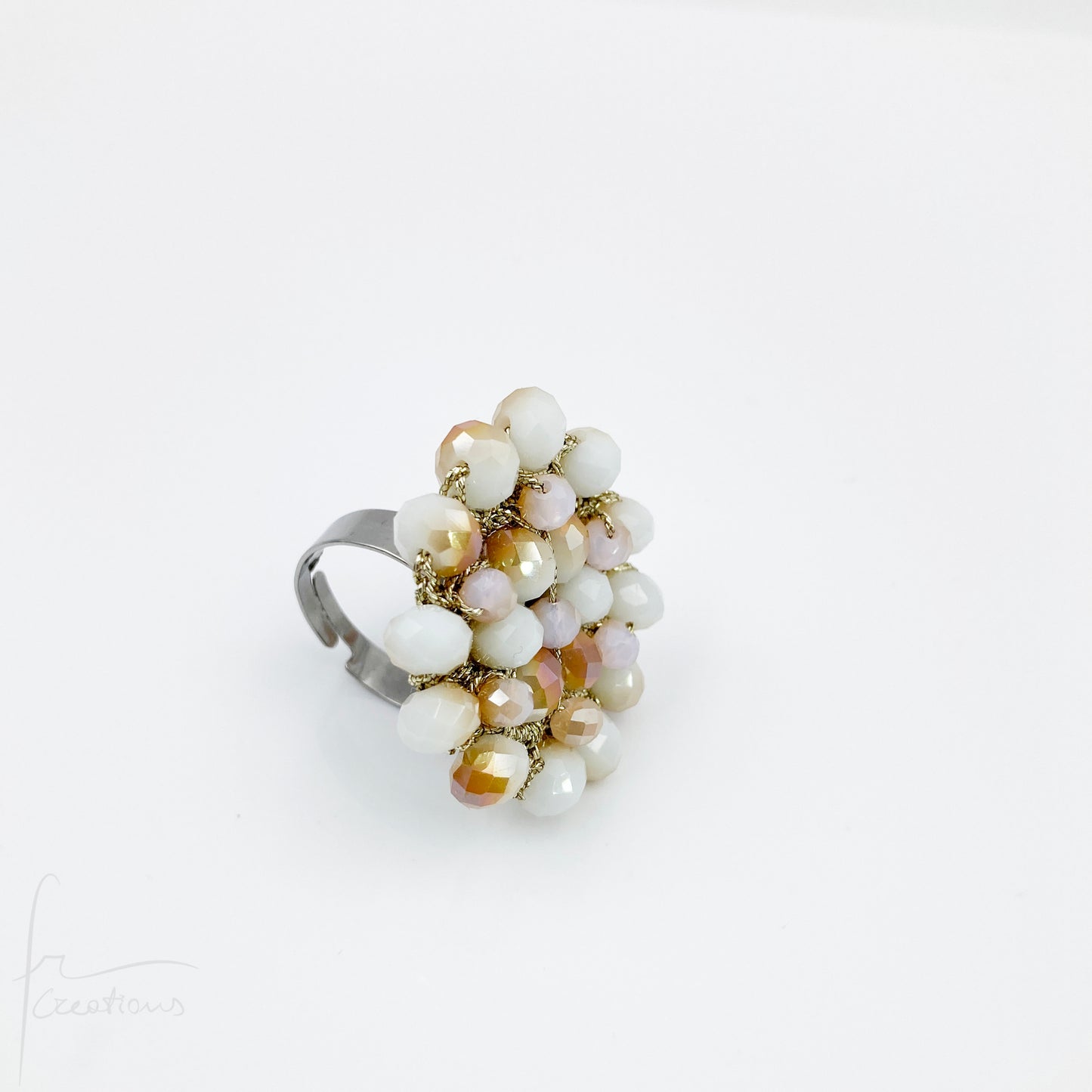 Anello fiore all'uncinetto con cristalli Blumen