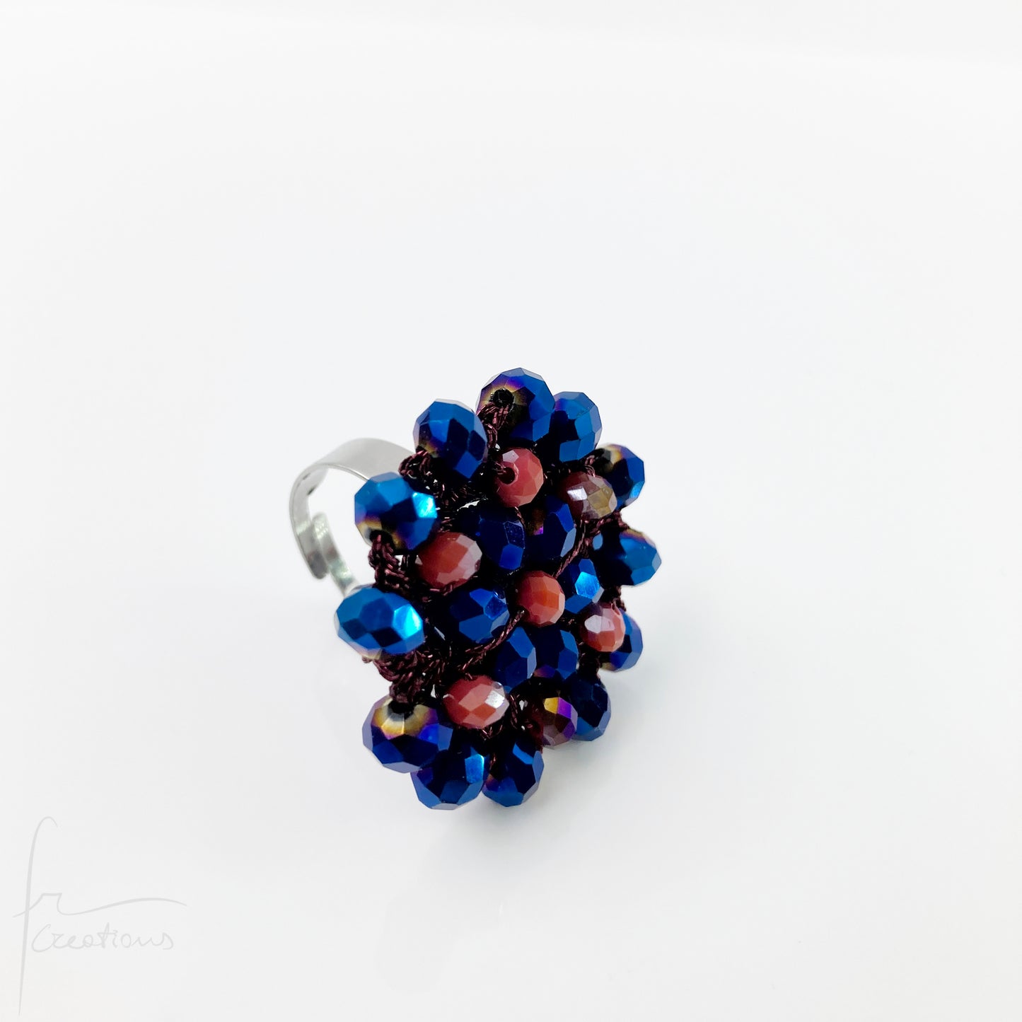 Anello fiore all'uncinetto con cristalli Blumen